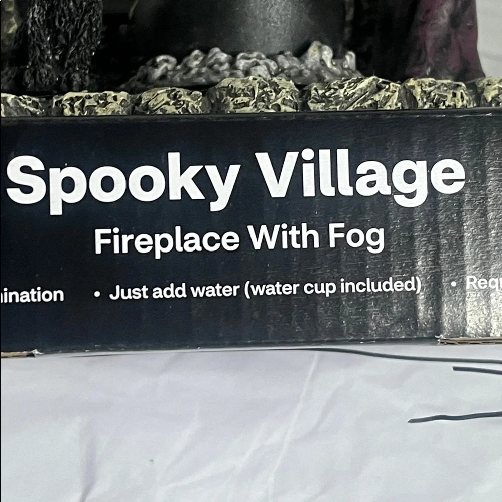 Spooky Village Fireplace W / Fog Light Up Party Decor